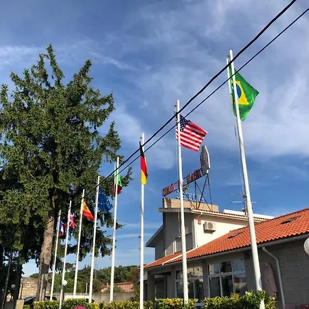 Cruz Da Mata Hotel Mangualde